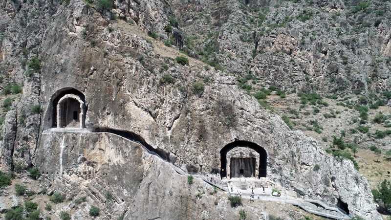 Kral Kaya Mezarları